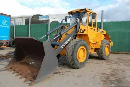 Pyöräkuormaajat 1993 Volvo L70 (1)