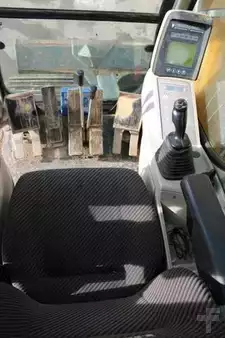 Kettenbagger 2011 Liebherr R924 (11)