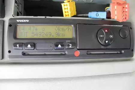 Caminhão 0 Volvo FL 210 (12)