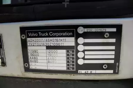 Caminhão 0 Volvo FL 210 (3)