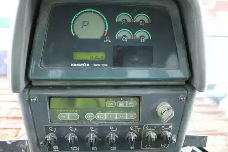 Telaketjupuskutraktorit 2004 Komatsu D 85PX (13)