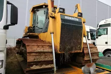 Telaketjupuskutraktorit 2004 Komatsu D 85PX (2)