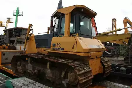 Telaketjupuskutraktorit 2004 Komatsu D 85PX (4)