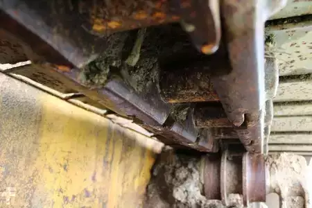 Telaketjupuskutraktorit 2004 Komatsu D 85PX (5)