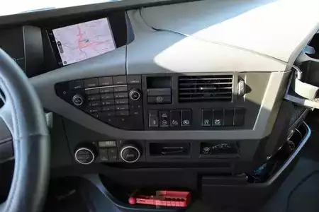 Kuorma-auto 0 Volvo FH 460 (14)