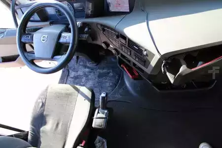 Kuorma-auto 0 Volvo FH 460 (15)