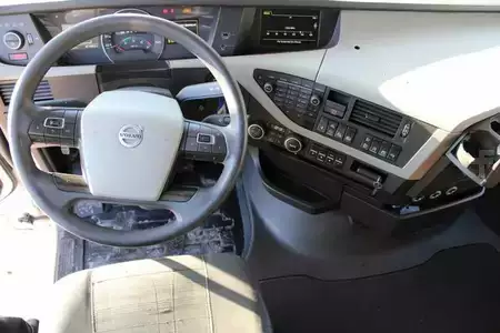 Kuorma-auto 0 Volvo FH 420 (13)