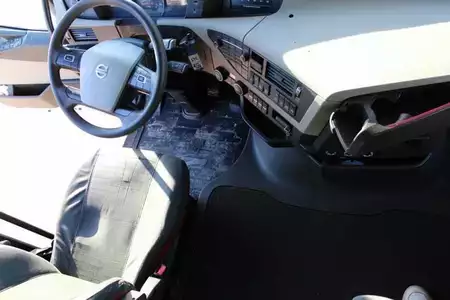 Kuorma-auto 0 Volvo FH 420 (16)