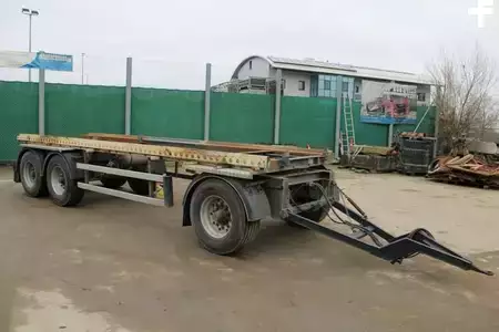 Trailer 0 Rohr  (3)