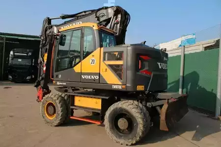 Koparki kołowe 2019 Volvo EWR170E (5)
