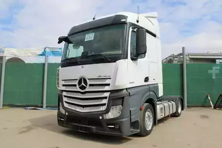 Camion 0 Mercedes-Benz 1842 (1)