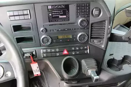 Camion 0 Mercedes-Benz 1842 (15)