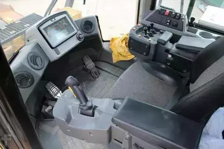 Pyöräkuormaajat 2018 Caterpillar 966 MXE (13)