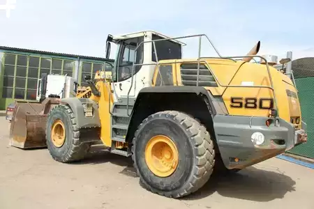 Liebherr L580