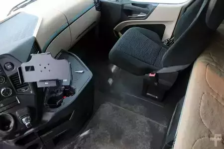 Kamion 0 Mercedes-Benz 1840 (11)