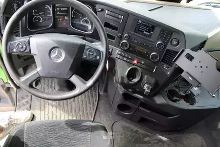 Kamion 0 Mercedes-Benz 1840 (12)