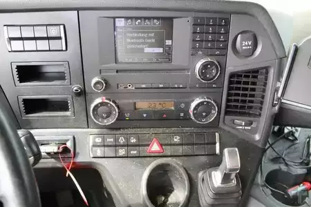 Kamion 0 Mercedes-Benz 1840 (14)