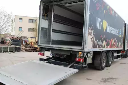 Náklaďák 0 Volvo FH 460 6x2 LL - Komplettzug - Nr.: 213 (18)