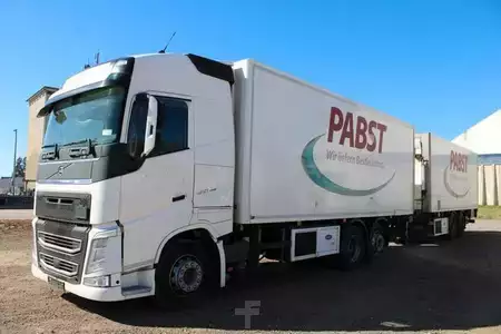 Náklaďák 0 Volvo FH 460 6x2 LL - Komplettzug - Nr.: 666 (1)