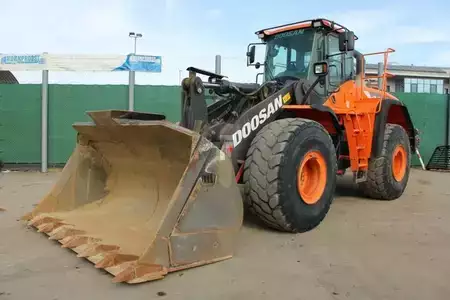 Kolové nakladače 2019 Doosan DL420-5 - Nr.: 069 (1)