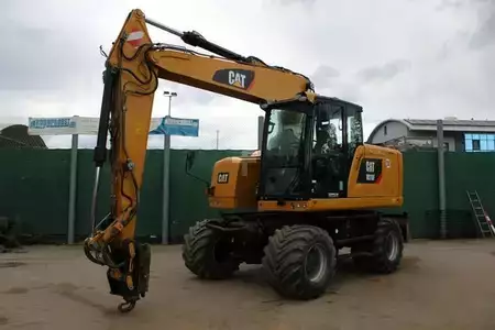 Mobiele graafmachines 2015 Caterpillar M318F - Reifen mit Stollenprofil Nr.: 399 (1)