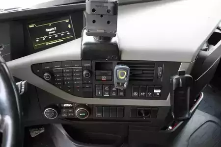 Caminhão 2014 Volvo FH 650 8x4 BL - 170 to - Nr.: 640 (13)
