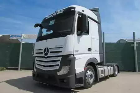 Camion 0 Mercedes-Benz 1840 4x2 LL - Lowliner 2 x Tank - Nr.: 439 (1)