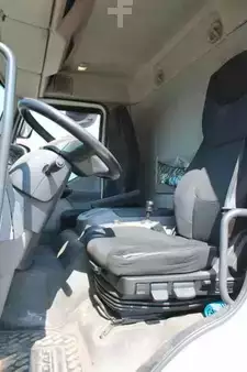 Caminhão 0 DAF LF 320FA 4x2 BL - Koffer 9,30 - LBW Nr.: 882 (11)