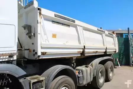 Truck 0 Mercedes-Benz 3245 8x4 BB BORDMATIK UNFALL Nr.: 631 (10)