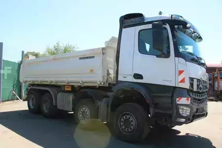 Truck 0 Mercedes-Benz 3245 8x4 BB BORDMATIK UNFALL Nr.: 631 (5)
