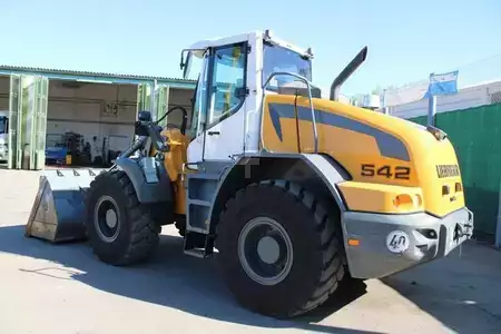 Ładowarki kołowe 2015 Liebherr L542 - MOTOR NEU - Nr.: 897 (6)