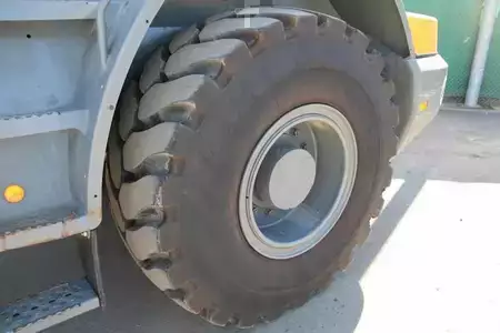 Ładowarki kołowe 2015 Liebherr L542 - MOTOR NEU - Nr.: 897 (9)