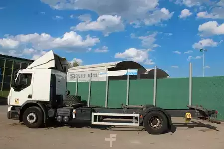 Caminhão 0 Volvo FE 320 4x2 LL - Nr.: 711 (7)