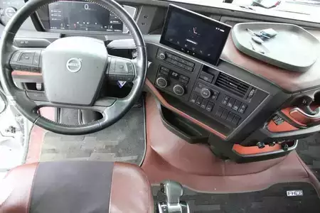Caminhão 0 Volvo FH 650 6x4 BL - BORDMATIK - RETARDER Nr.: 295 (13)