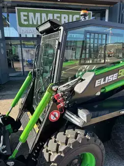Compact Loaders 2022 [div] Elise 900 (3)