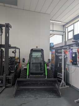 Cargadores compactas 2022 [div] Elise 900 (2)