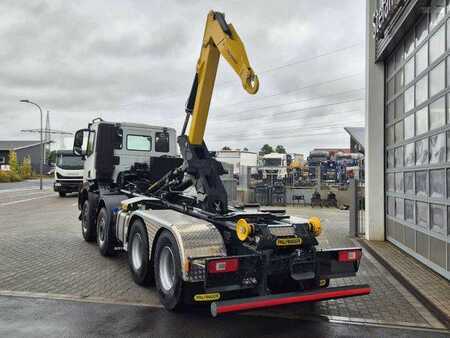 Iveco AD360X48Z/P HR OFF 8x4 Palfinger P24A Intarder