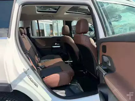 Ostatní 2020 Mercedes-Benz GLB 200d 4M 7Sitzer+StandH+Pano+Distr+AHK+360+ (6)