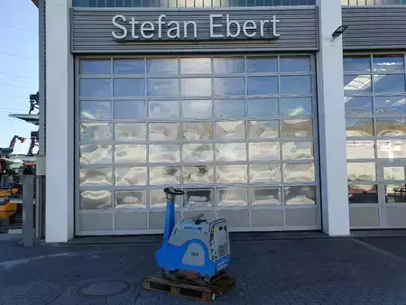 Ostatní 2022 Weber CR 8 Hatz-Diesel / 601kg / Rüttelplatte / 117 h (1)