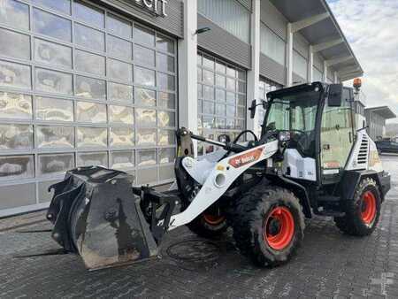 Radlader 2022 Bobcat L85 / Palettengabel & Schaufel / nur 146h! (7)