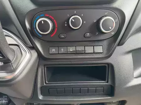 Pozostałe 0 Iveco Daily 35S14 A8 *R4.100mm*Automatik*Kamera*SPIER* (19)
