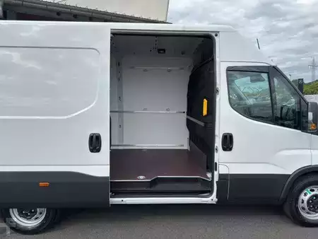 Altri 0 Iveco Daily 35S14B V Airlineschienensystem *AHK 3,5 t* (12)