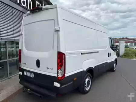 Altri 0 Iveco Daily 35S14B V Airlineschienensystem *AHK 3,5 t* (5)