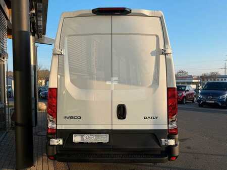 Autres 0 Iveco Daily 35S18 HA8 *R4.100mm*Automatik*Kamera*ACC* (5)