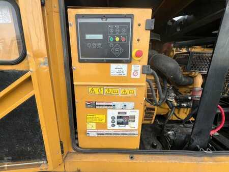 Miscelaneo 2015 Caterpillar DE88E3 / Stromerzeuger / 80KVA / 2015 / 14.180h (12)