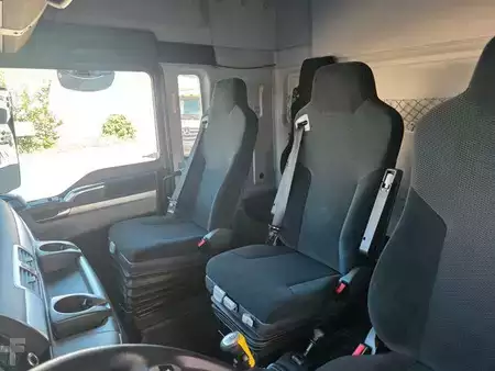 Outro 2015 MAN TGX 26.360 6x2-2 LL BDF Fahrschule 5 Sitze AHK (14)