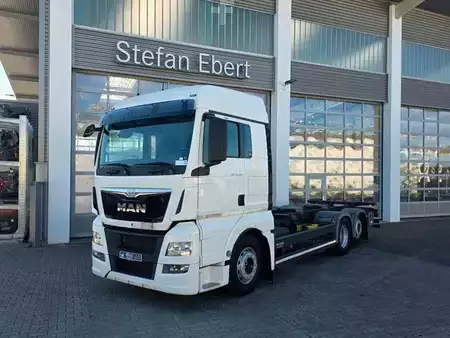 Outro 2015 MAN TGX 26.360 6x2-2 LL BDF Fahrschule 5 Sitze AHK (2)