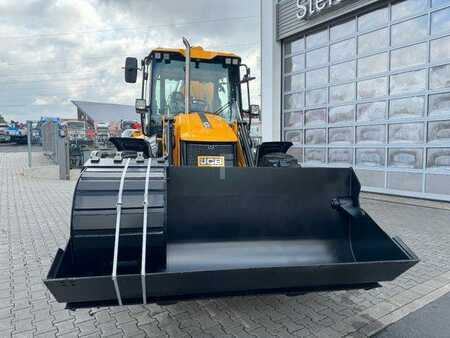 Starrer Baggerlader 2025 JCB 4CX Pro / Klappschaufel / Dual Drive / Neu (3)