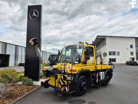 Sonstige 2008 Unimog U400 4x4 Zweiwege ZAGRO 800t/52 Achsen Funk (1)