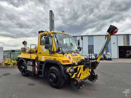 Sonstige 2008 Unimog U400 4x4 Zweiwege ZAGRO 800t/52 Achsen Funk (3)